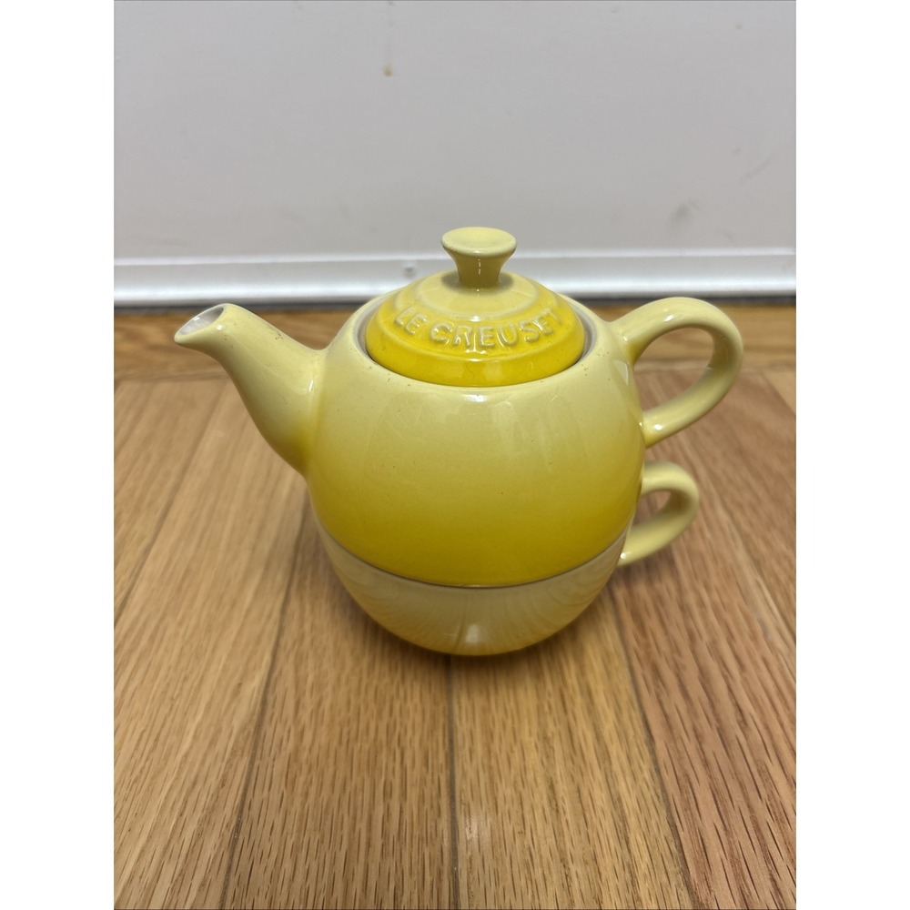 Le Creuset Yellow Soleil Tea for One Teapot & Cup Stackable